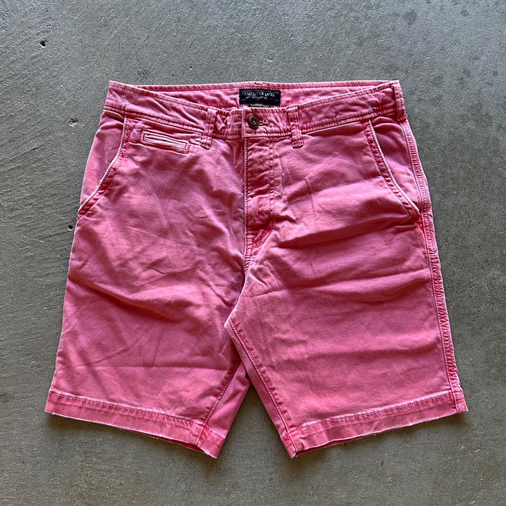 American Eagle Cargo Shorts Size 32 Pink Classic Fit Extreme Flex 9" Inseam